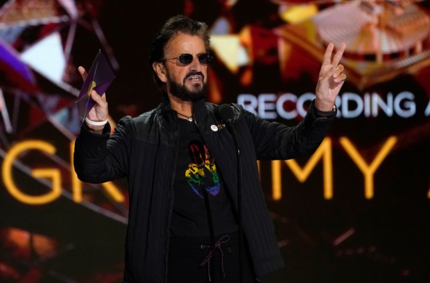 Ringo Starr präsentierte den Gewinner in der Kategorie "Platte des Jahres" | Credit: Chris Pizzello / AP / picturedesk.com