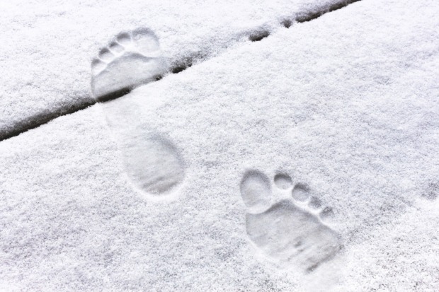 Barfuß durch den Schnee
