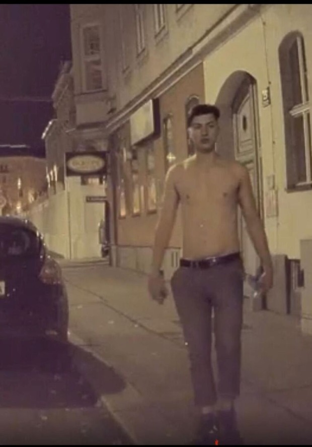 Fahndungsfoto des Täters ohne Pullover.