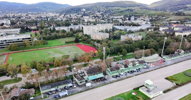 Die Trabrennbahn in Baden von oben | Credit: Weekend Magazin/Mika-Nikolas Mahringer