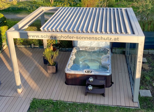 Überdachter Outdoor-Pool | Credit: Schwaighofer