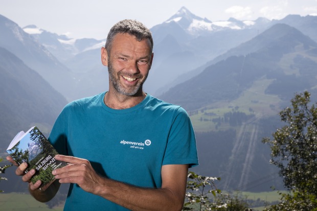 Buchtipp von Gabriel Seitlinger: Die „Summits“-Reihe vom Verlag Anton Pustet zeigt faszinierende Einblicke in alpine Gipfel und Gletscher.