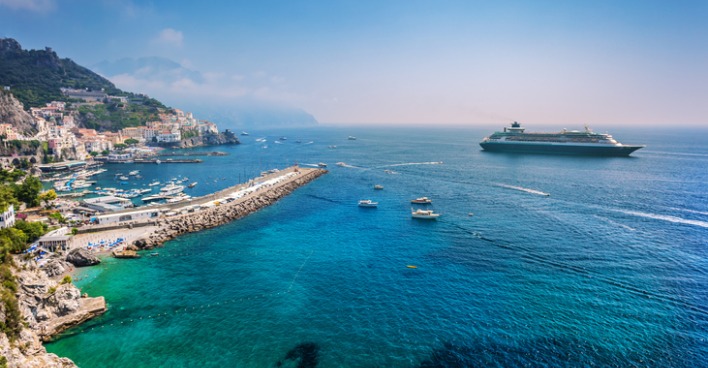 Mittelmeer-Kreuzfahrt | Credit: iStock.com/nata_rass