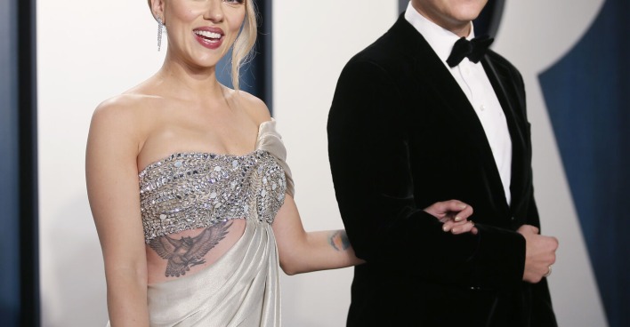 Scarlett Johansson und Colin Jost