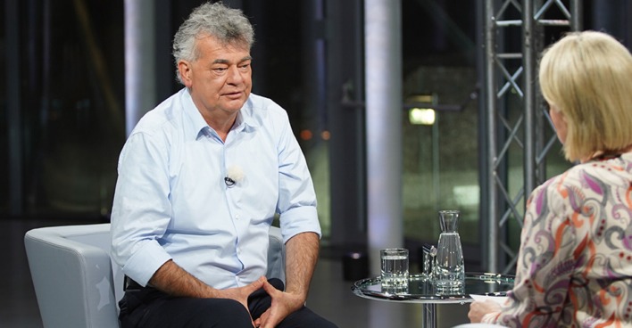 Werner Kogler im ORF-Sommergespräch mit Lou Lorenz-Dittlbacher