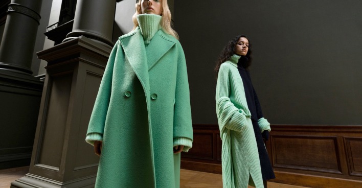 Models in grünen Outfits