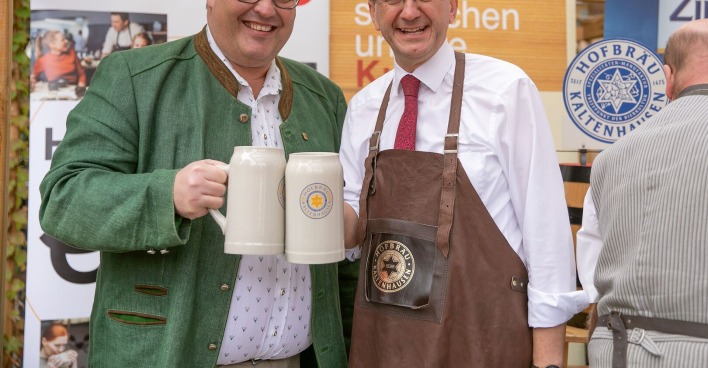 Neue Kampagne: Zruck ins echte Leben - Zruck in die Gastro