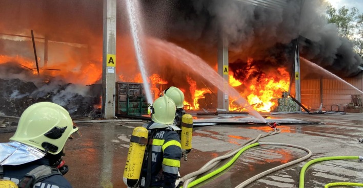 Großbrand in Abfallverwertungsanlage in Liezen