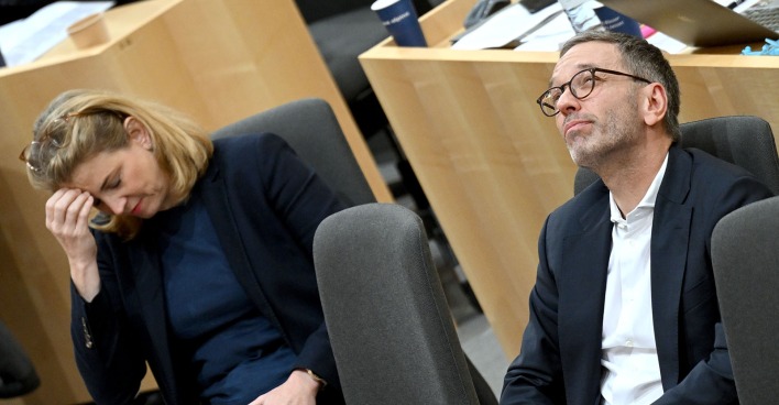 FPÖ-Bundesparteiobmann Herbert Kickl und Beate Meinl-Reisinger (NEOS)