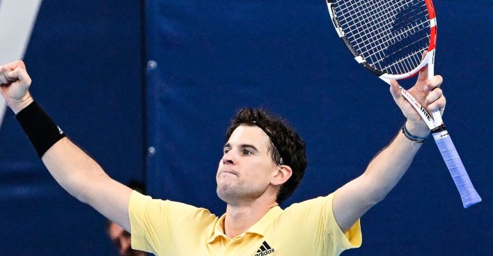 Tennis-Spieler Dominic Thiem jubelt über den Halbfinal-Einzug in Antwerpen