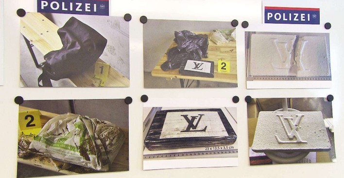 Polizeifotos der sichergestellten Ware.