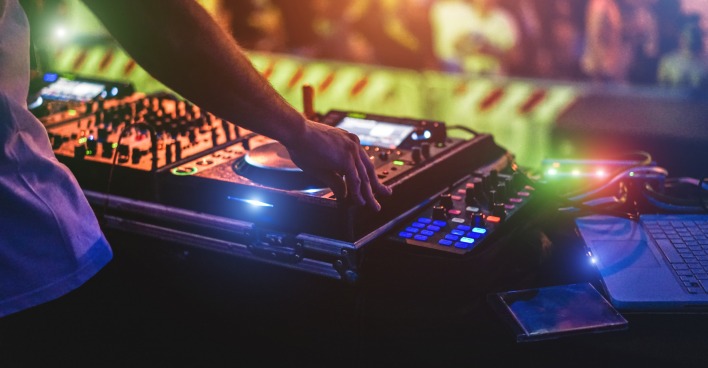 DJ legt auf