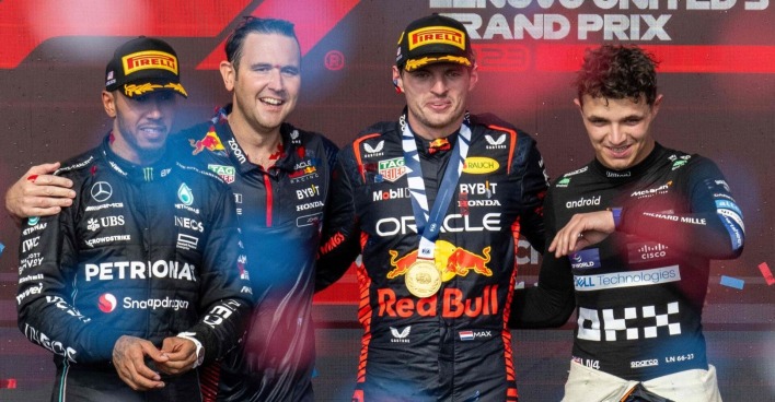 Podium mit Hamilton, Verstappen und Norris