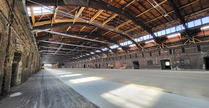 Blick in die leere Halle