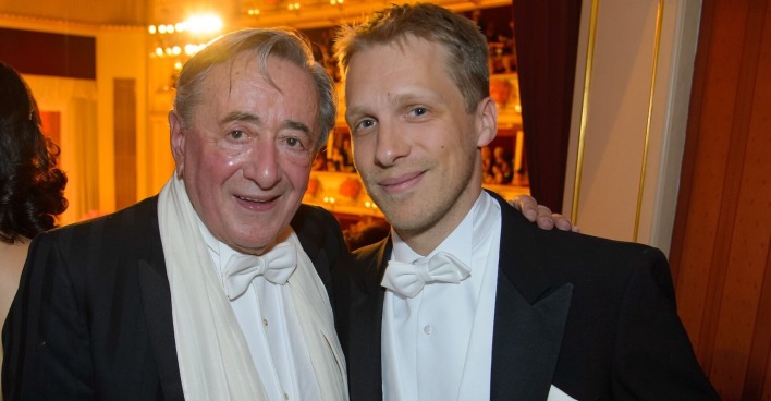 Oliver Pocher und Richard Lugner im Frack beim Opernball 2014.