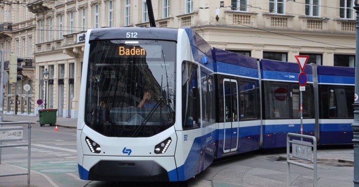Badner Bahn in Wien