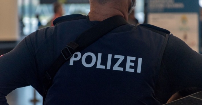 Wiener Polizist in Uniform