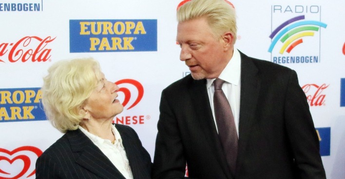 Boris Becker mit seiner Mutter Elvira auf einer Veranstaltung.
