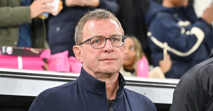 Ralf Rangnick muss sich wegen Komplikationen am Sprunggelenk weiter behandeln lassen.