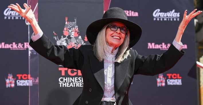 Diane Keaton mit einem schwarzen Hut.