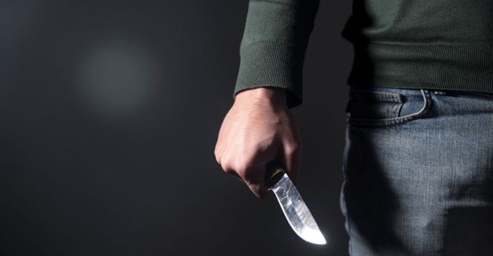Messer in der Hand