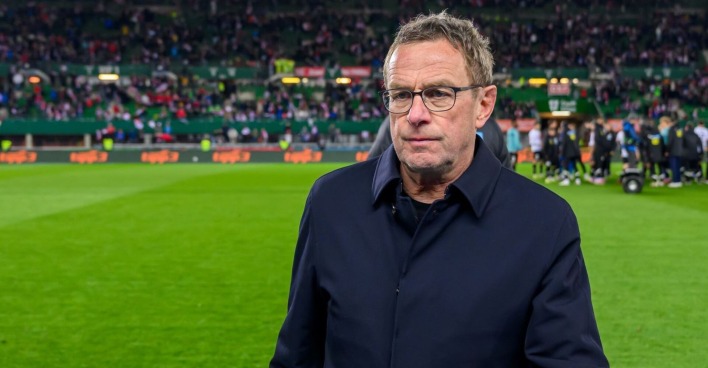 Rangnick nennt das Verhalten beim Gegentor „sehr deppert“.