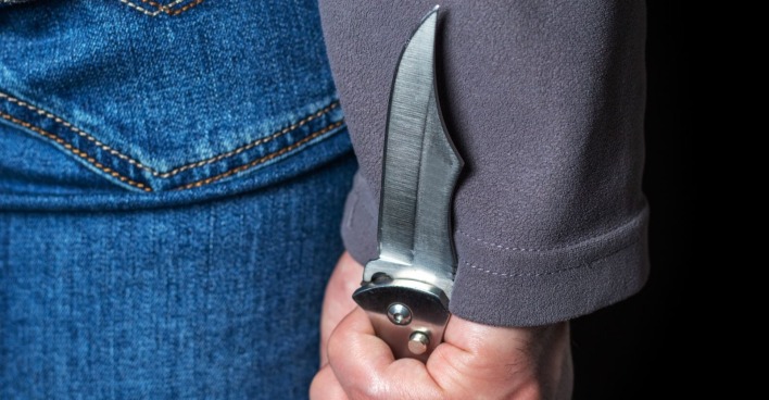 Messer in der Hand