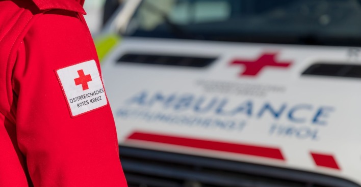 Sanitäter vom Roten Kreuz im Einsatz.