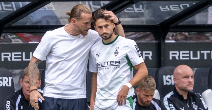 Nicolas Kühn während seiner Einwechslung für Borussia Mönchengladbach gegen SV Elversberg