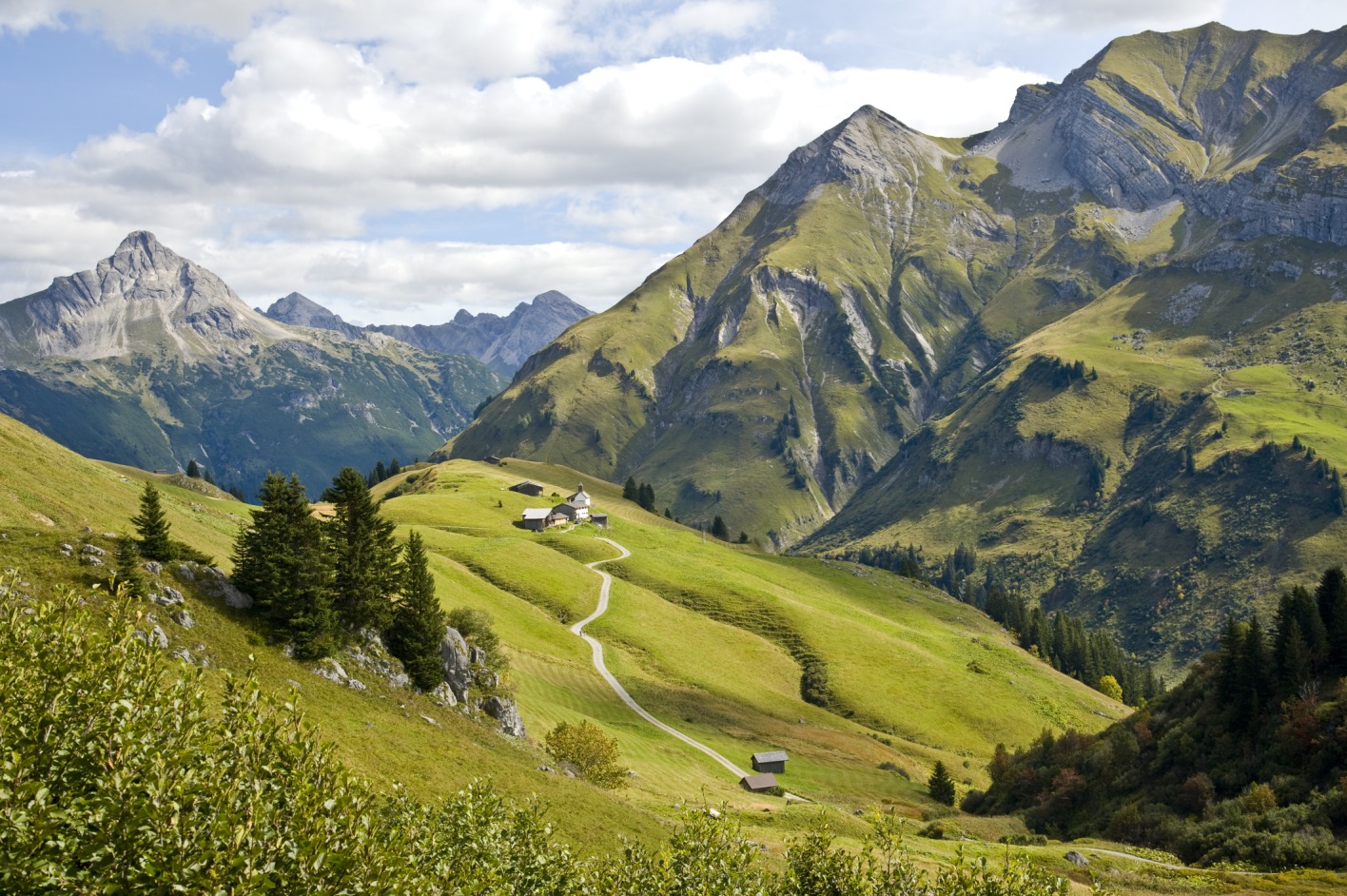 Eine Aufnahme von dem gewaltigen Panorama des Bregenzerwaldes