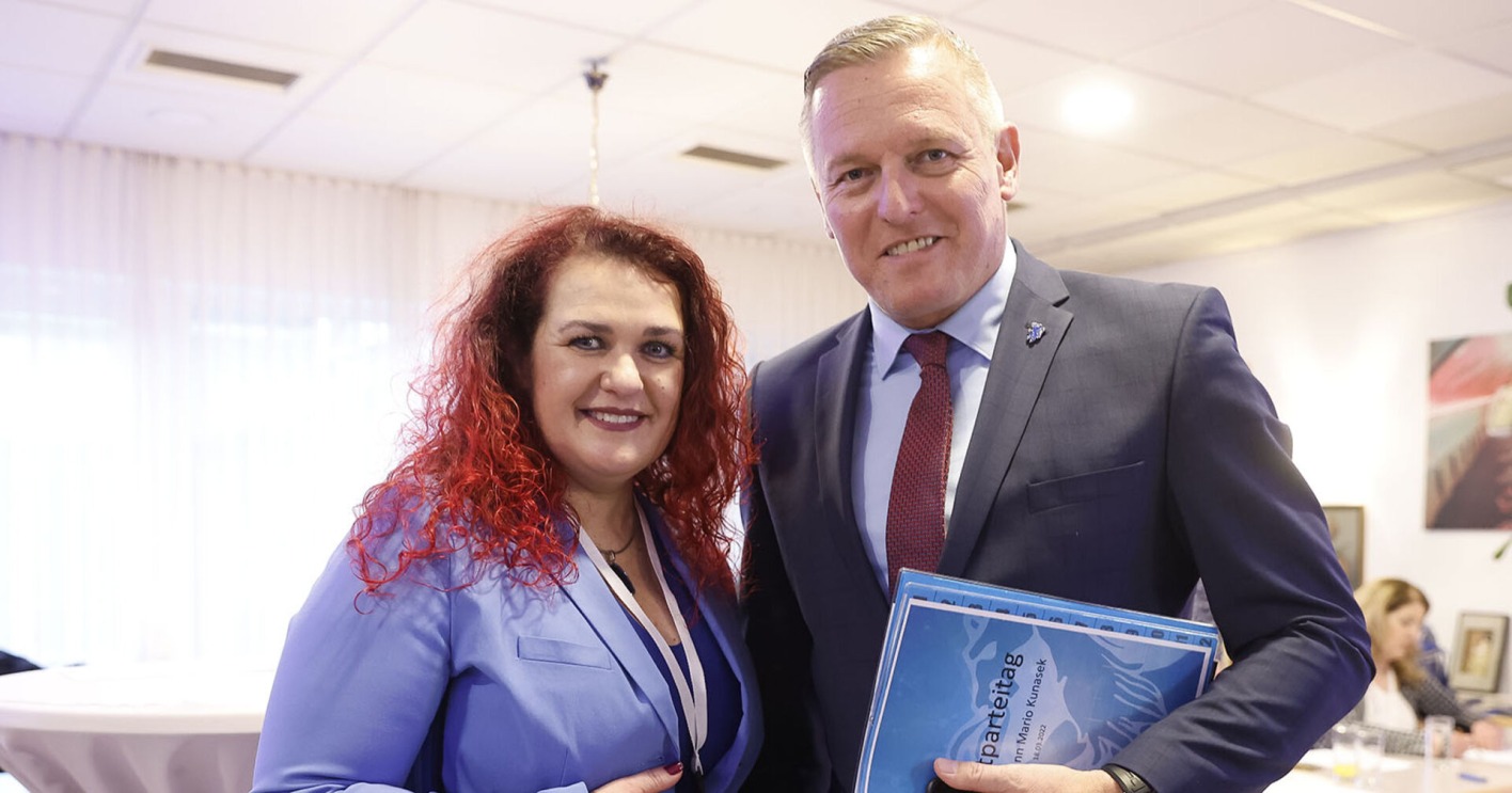 Claudia Schönbacher mit Mario Kunasek