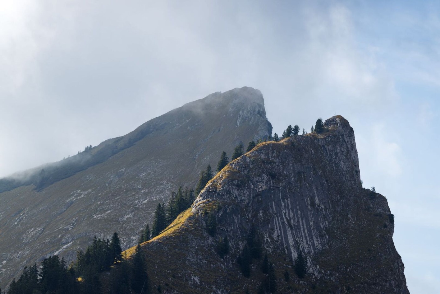 Panoramafoto von den Gipfeln der Spinnerin und des Schafbergs.
