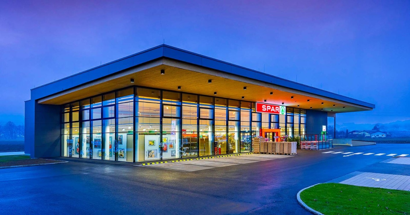Außenansicht des neuen SPAR-Supermarkts in Heimschuh