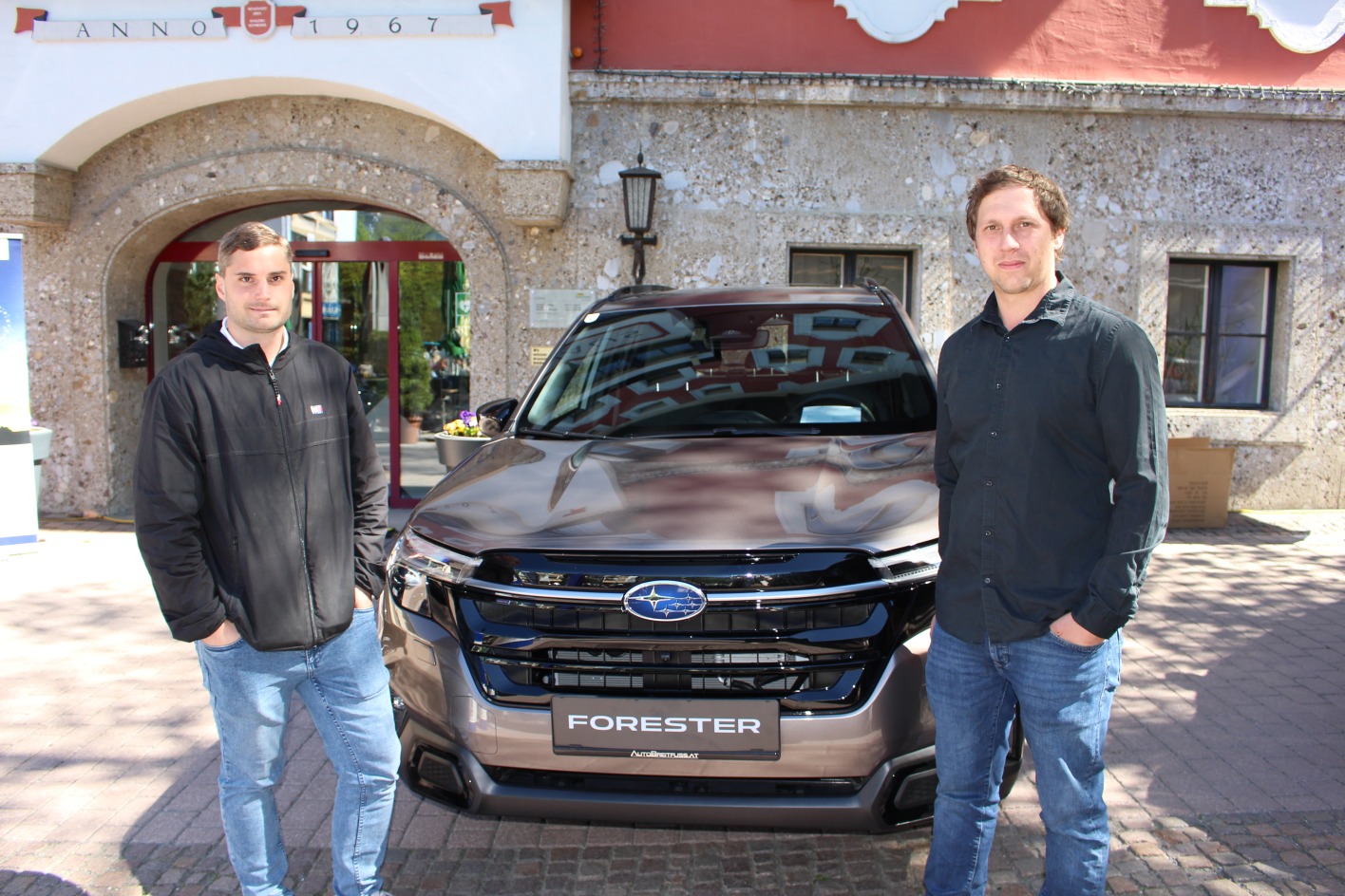 Auto Breitfuss: Sascha Abele und Mario Breitfuss (v. li.).