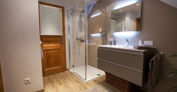 Schnell &amp; einfach zu einem neuen Badezimmer | Credit: bazuba
