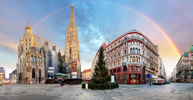 Stephansdom unterm Regenbogen