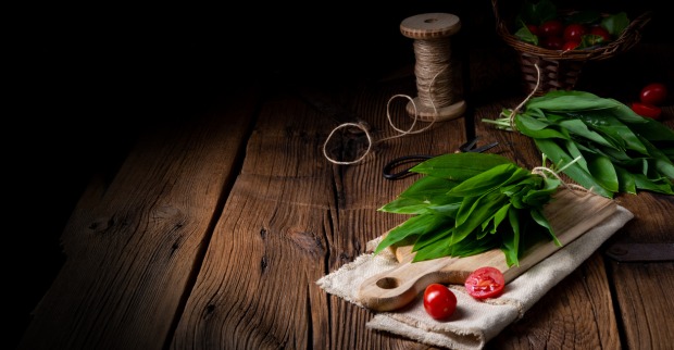 Bärlauch und Paradeiser | Credit: iStock.com/Dar1930