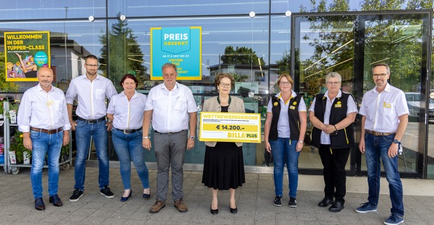 Kärntner BILLA PLUS-Mitarbeiter spenden 14.200 Euro an Kinder-Krebs-Hilfe