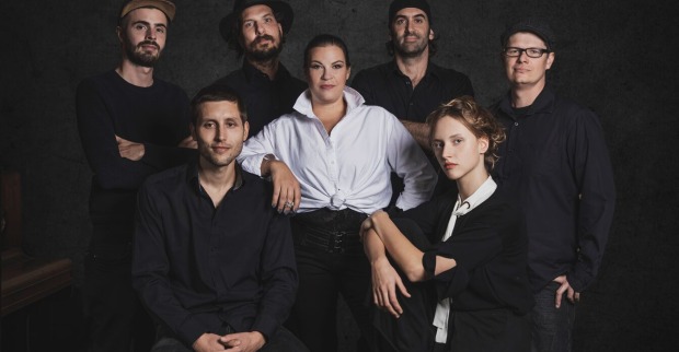 Siebenköpfige JASA Band