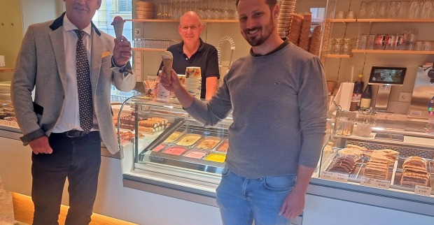 Bürgermeister Christian Scheider und Paul Fahrberger