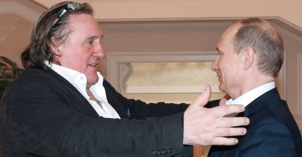 Gérard Depardieu und Kreml-Chef Wladimir Putin | Credit: MIKHAIL KLIMENTYEV / AFP / picturedesk.com