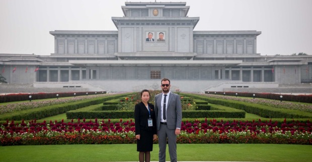 Shane Horan in Nordkorea | Credit: Rocky Road Travel