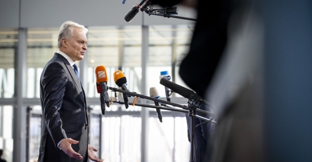 Vor Mikrofonen