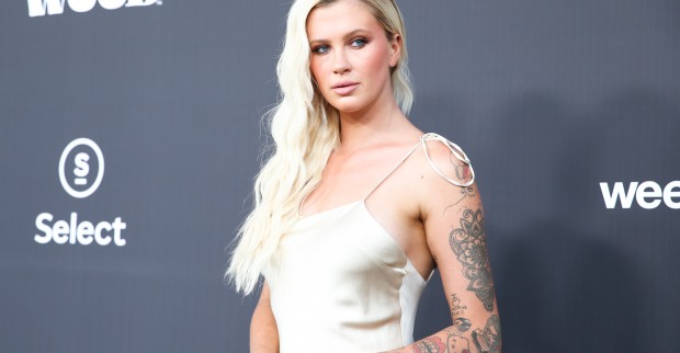 Model Ireland Baldwin