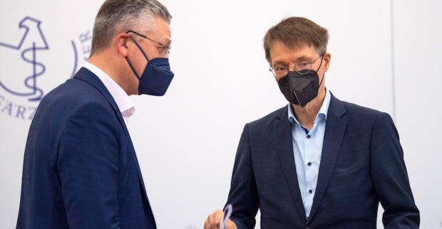 Porträt mit Maske