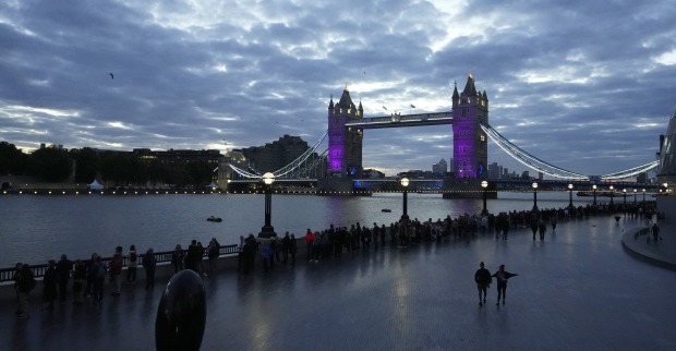 Warteschlange in London | Credit: Copyright-Hinweis: Petr David Josek / AP / picturedesk.com
