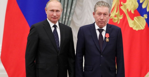 Porträt Putin und Maganow