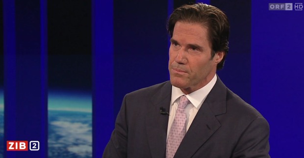 Screenshot: Tassilo Wallentin im Studio der ZIB2.