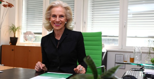 Ingeborg Freudenthaler in ihrem Büro | Credit:  FOLTIN Jindrich / WirtschaftsBlatt / picturedesk.com