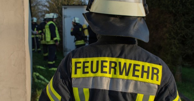 Feuerwehrmann im Einsatz | Credit: iStock.com/Tim Fuchs